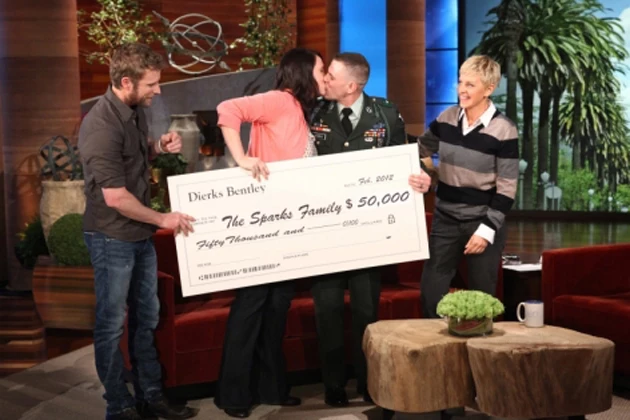 Dierks Bentley Presents check to military family on Ellen Dierks Bentley Presents check to military family on Ellen