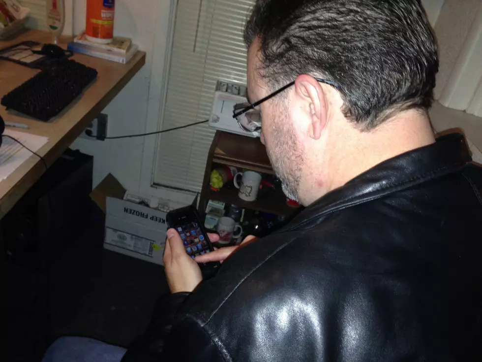 Todd Takes Test to See if He is Nomophobic – See if You Are Too